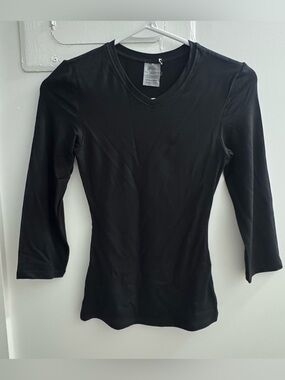 ALL FOR MIMI V-NECK TOP